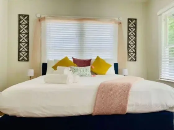Ev (2 Bedrooms)