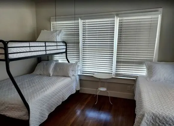 Ev (2 Bedrooms)