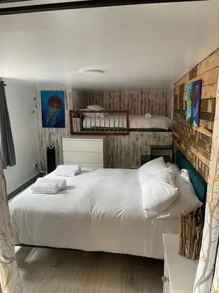 Apart Daire, 1 En Büyük (King) Boy Yatak ve Çekyat