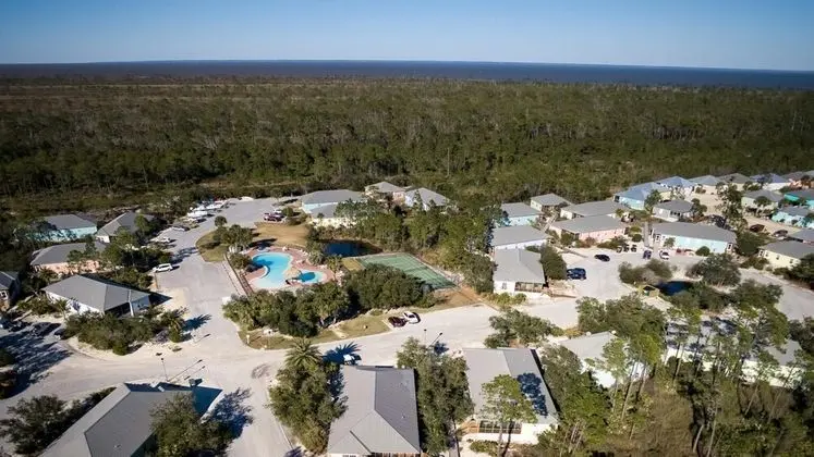 Ev