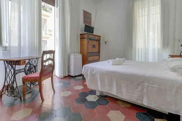 Charming Studio