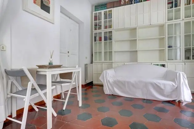 Charming Studio