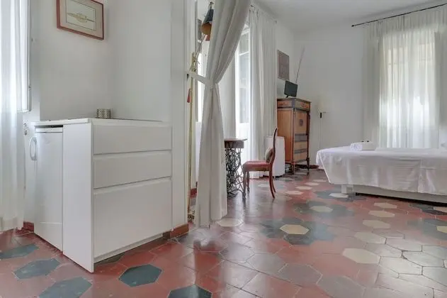 Charming Studio