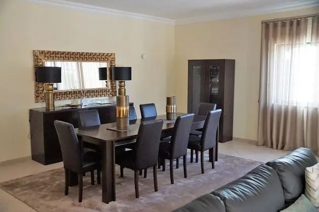 Family Ev, 4 Yatak Odası, Engellilere Uygun, Kişiye Özel Havuzlu
