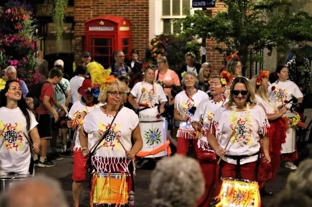 Kır Evi, 1 En Büyük (King) Boy Yatak