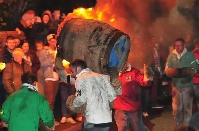 Kır Evi, 1 En Büyük (King) Boy Yatak