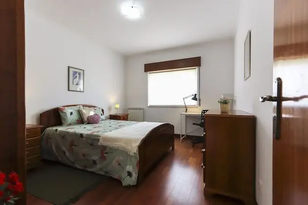 Tek Büyük Yataklı Oda, Ortak Banyo (4)