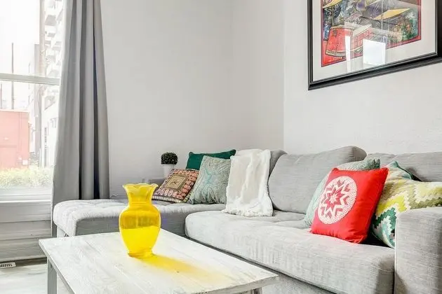 Ev, Birden Çok Yatak, Şehir Manzaralı (The Stiles Historical Estate by RiNo )