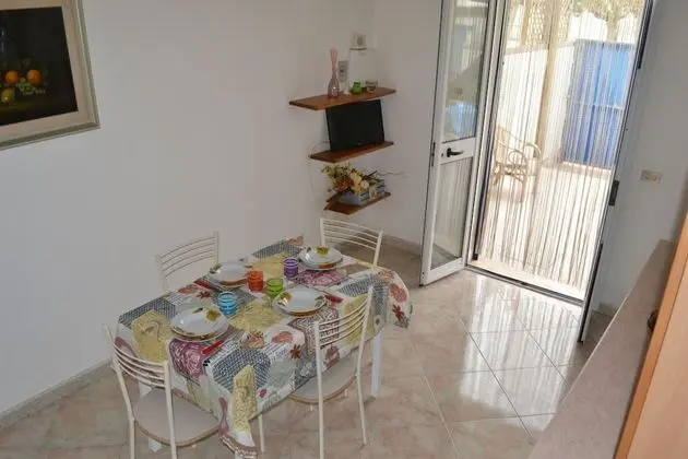 Ev, 2 Yatak Odası, Sigara İçilebilir, Veranda