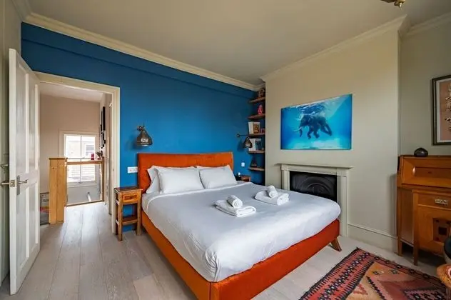 Ev (2 Bedrooms)
