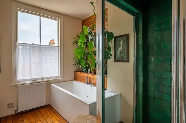 Ev (2 Bedrooms)