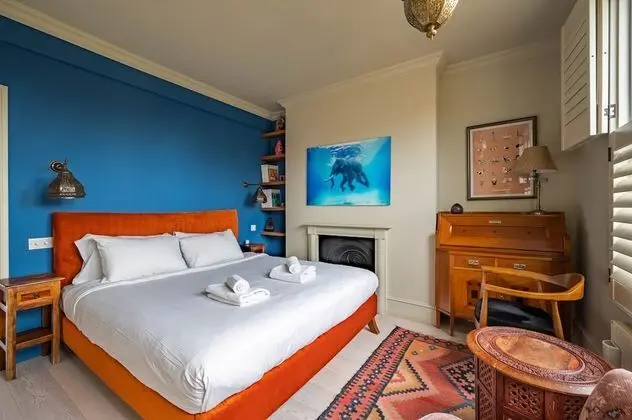 Ev (2 Bedrooms)