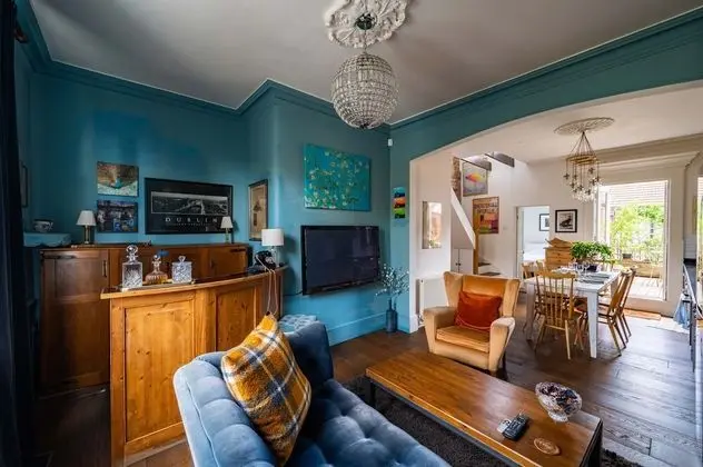 Ev (2 Bedrooms)