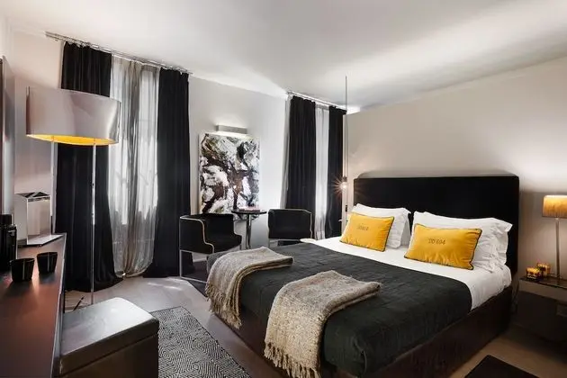 Tek Büyük Yataklı Oda (Charming)