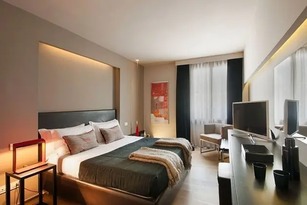 Tek Büyük Yataklı Oda (Charming)