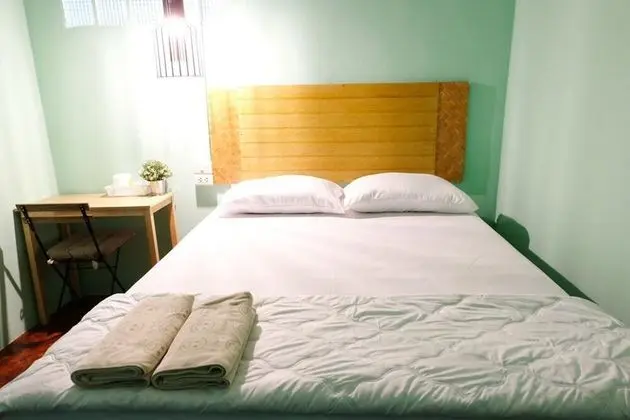 Standard Room with Shared Bathroom