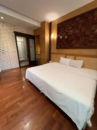 Business Tek Büyük Yataklı Oda (No garage)