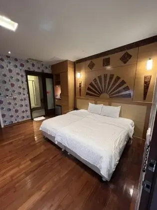 Business Tek Büyük Yataklı Oda (No garage)