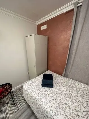 Apart Daire, 1 Tek Kişilik Yatak