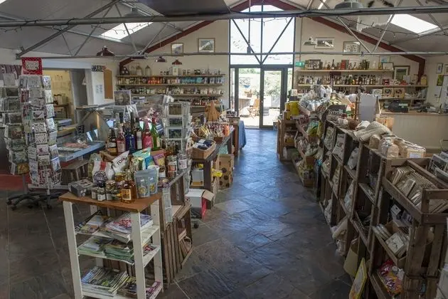 Kulübe, 1 Büyük (Queen) Boy Yatak