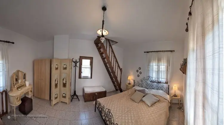 Traditional Çatı Katı Süiti (Penthouse), Koy Manzaralı (Tower studio)