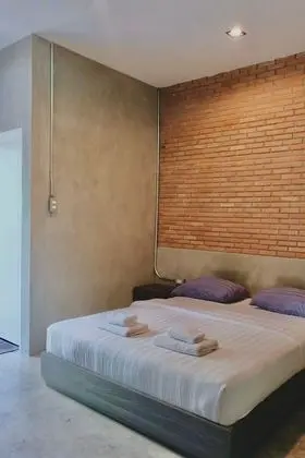 Superior Loft Queen Room