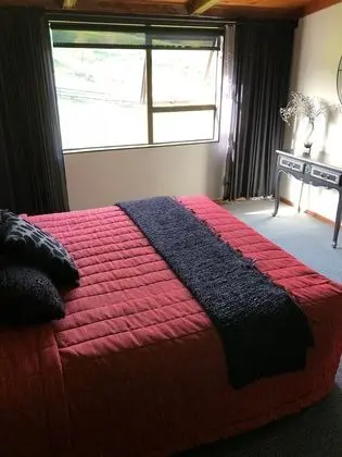 Premium Kır Evi, 1 En Büyük (King) Boy Yatak, Deniz Manzaralı (The Chartré Cottage)