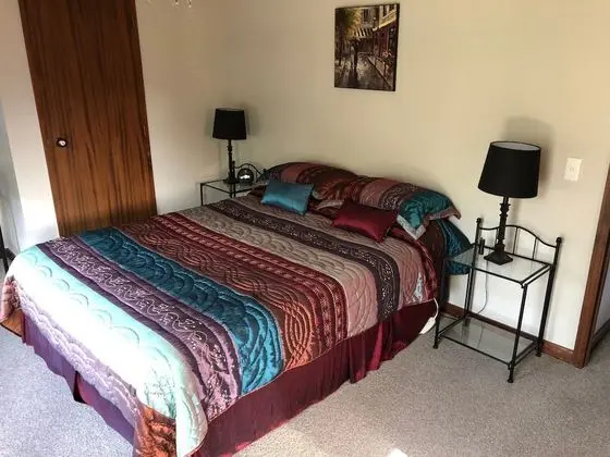 Tek Büyük Yataklı Oda, Bahçe Manzaralı (The Garden View Room)