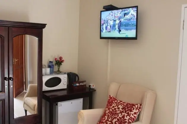 Standard Tek Büyük veya İki Ayrı Yataklı Oda