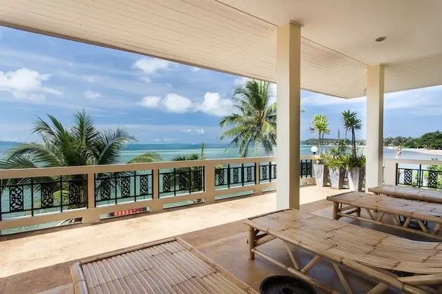 Beachfront Villa 3 Bedrooms