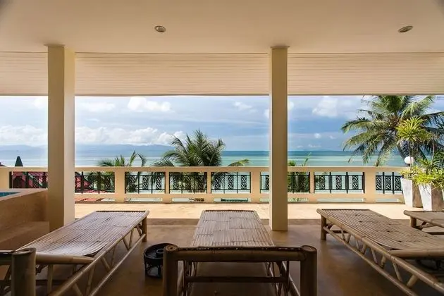 Beachfront Villa 3 Bedrooms