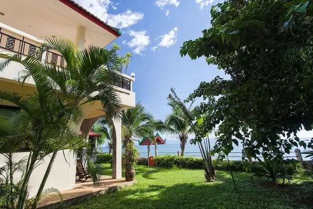 Beachfront Villa 3 Bedrooms