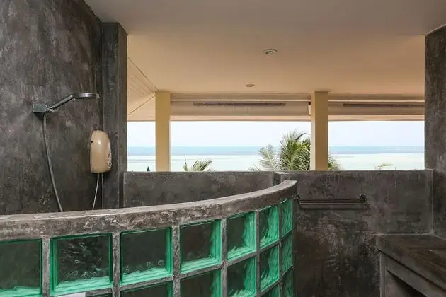 Beachfront Villa 3 Bedrooms