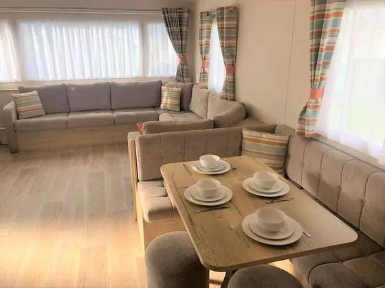 Deluxe Karavan
