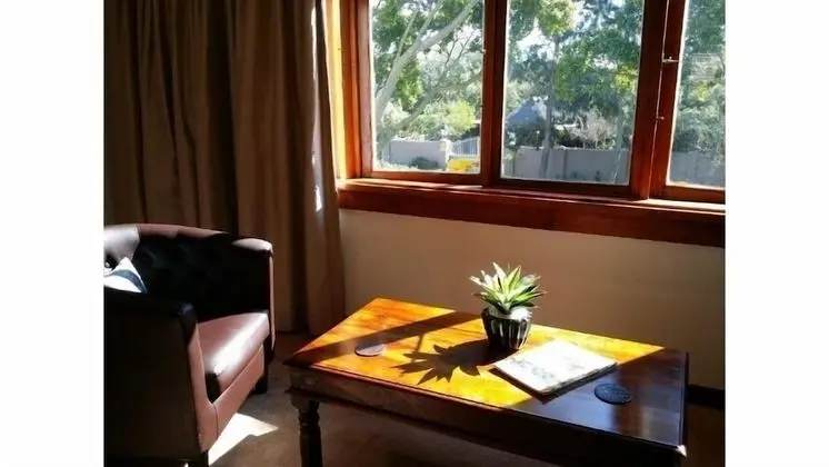 Oda (Chaston Manor Room One)