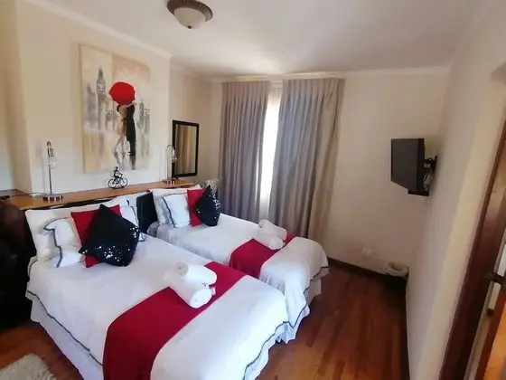 Oda (Chaston Manor Room Two)