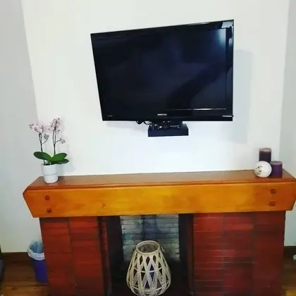 Oda (Chaston Manor Room Two)