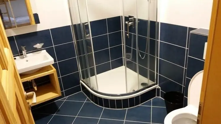 Tek Büyük Yataklı Oda, 1 Çift Kişilik Yatak