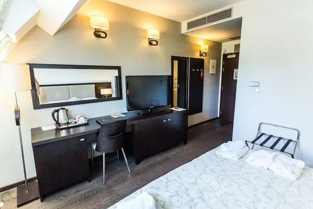 Comfort Tek Büyük veya İki Ayrı Yataklı Oda