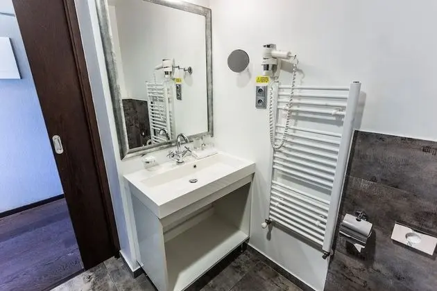 Comfort Tek Büyük veya İki Ayrı Yataklı Oda
