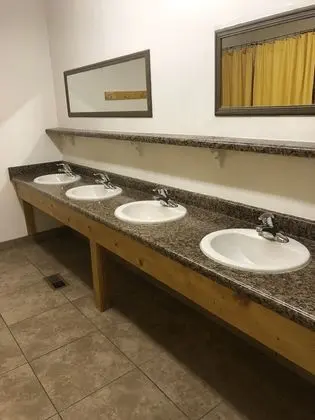 Ortak Ranzalı Oda, Sadece erkekler için