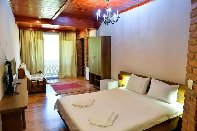 Luxury Tek Büyük Yataklı Oda