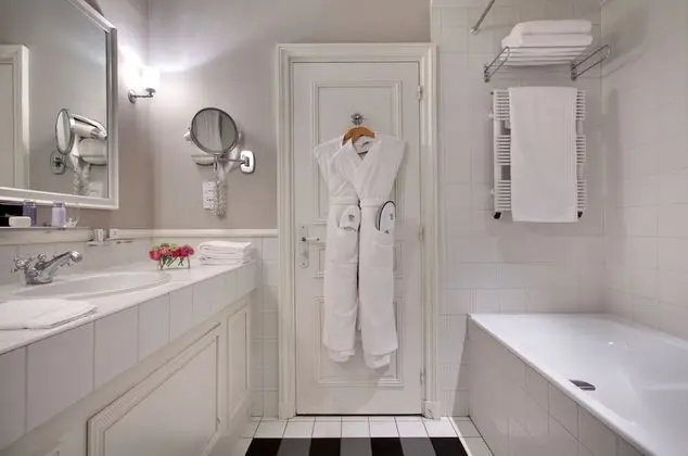 Classic Tek Büyük veya İki Ayrı Yataklı Oda