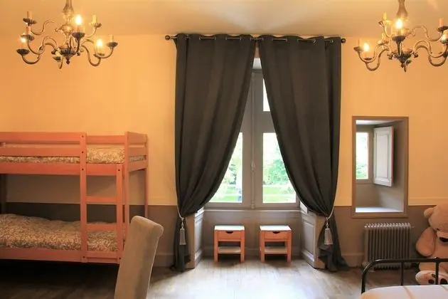 Family Tek Büyük Yataklı Oda, Banyolu/Duşlu, Park Manzaralı (Chambre familiale 3)