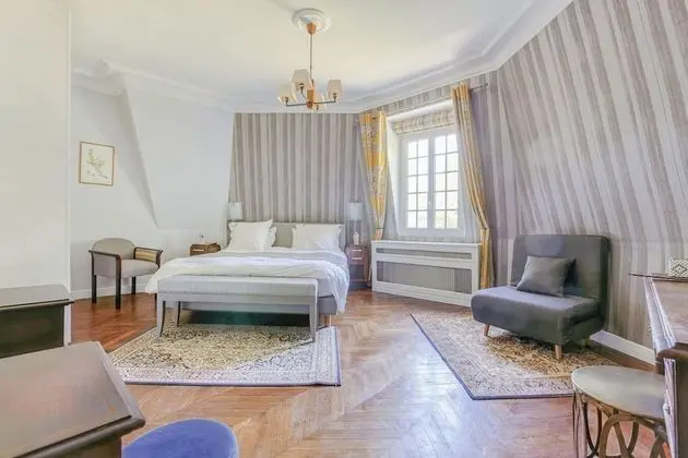 Luxury Tek Büyük Yataklı Oda (Les Andelys)