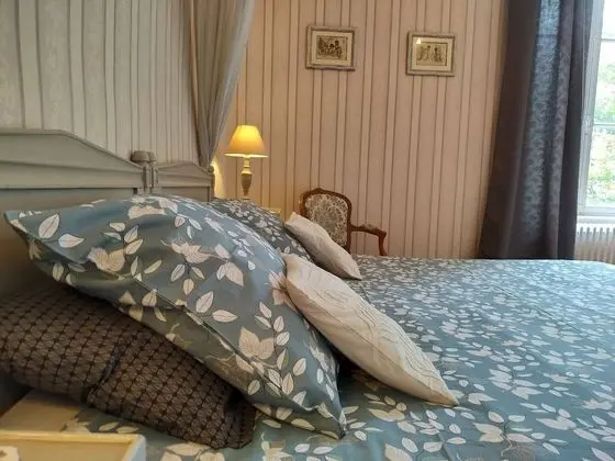 Tek Büyük veya İki Ayrı Yataklı Oda (Louis)