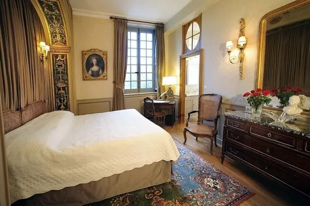 Luxury Oda (in the Caslte)