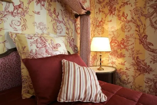 Luxury Oda (in the Caslte)