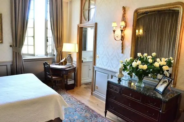 Luxury Oda (in the Caslte)