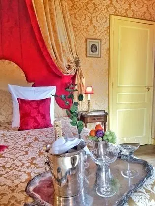 Deluxe Tek Büyük Yataklı Oda, Balkon, Park Manzaralı